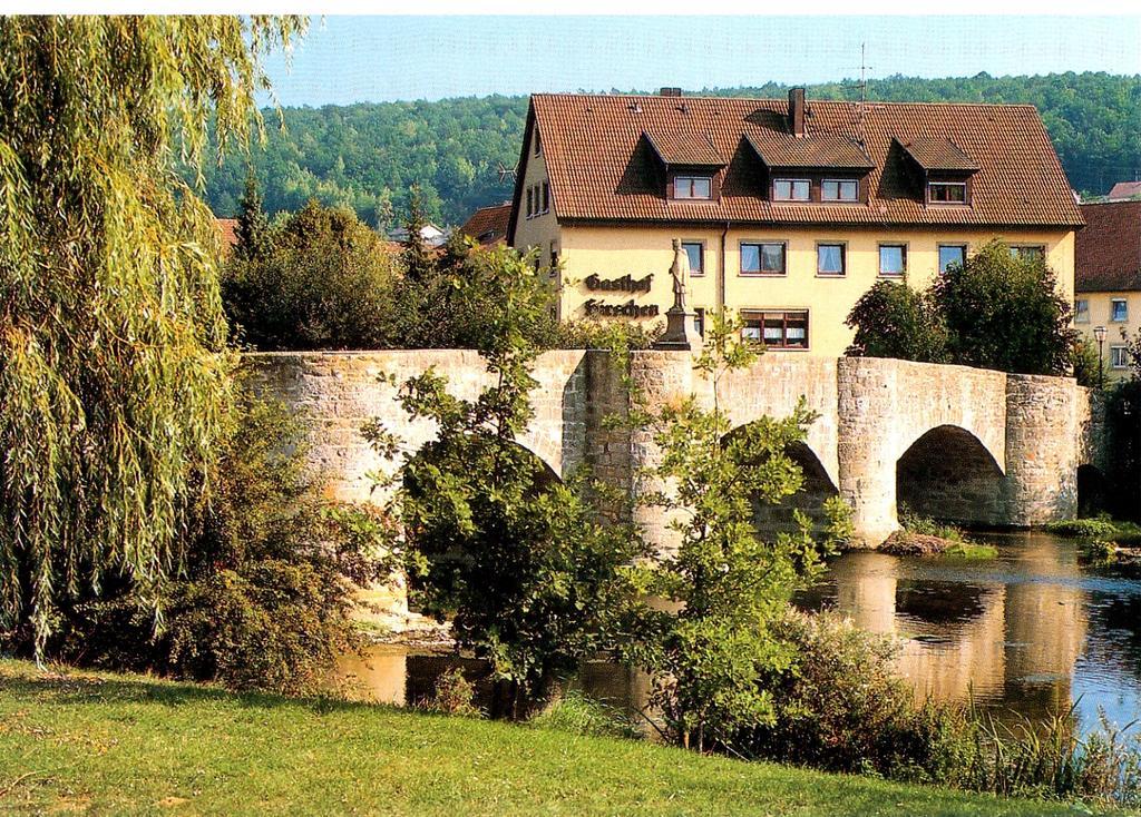 Landgasthof zum Hirschen Tauberrettersheim Exterior foto